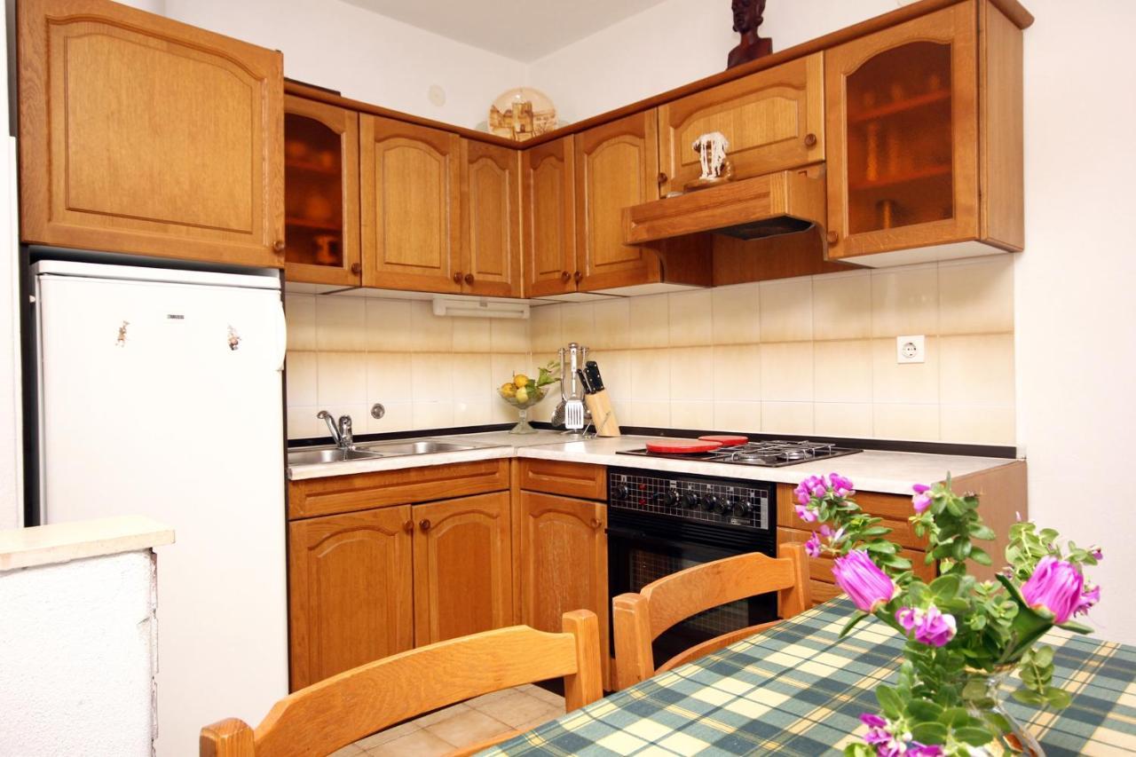Apartments And Rooms By The Sea Racisce, Korcula - 4341 Экстерьер фото