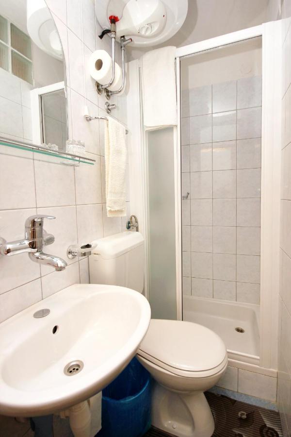 Apartments And Rooms By The Sea Racisce, Korcula - 4341 Экстерьер фото
